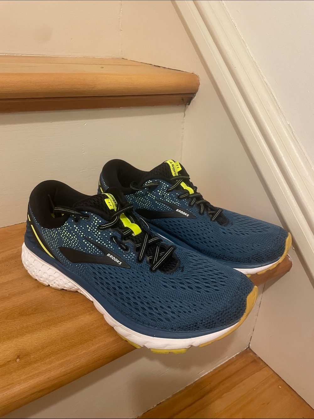 Brooks Ghost 11 Running Sneakers